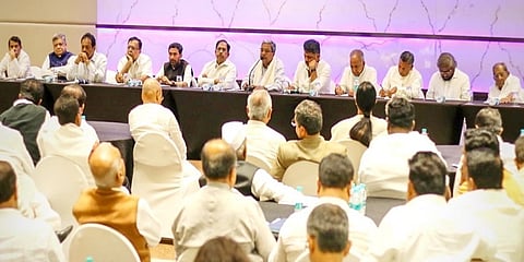ಬೆಂಗಳೂರಿನಲ್ಲಿ ನಡೆದ ಕಾಂಗ್ರೆಸ್ ಶಾಸಕಾರ ಸಭೆ