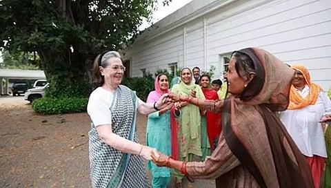 ಮಹಿಳೆಯರ ಜೊತೆ ಸೋನಿಯಾ ಗಾಂಧಿ ಸಂವಾದ
