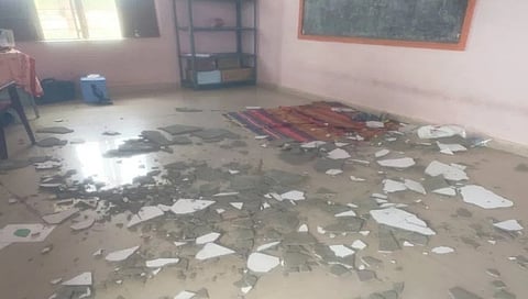 ಅಂಗನವಾಡಿ ಮೇಲ್ಛಾವಣಿ ಕುಸಿತ