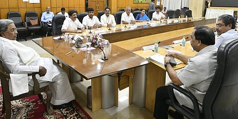 ಸಿಎಂ ಸಿದ್ದರಾಮಯ್ಯ ನೇತೃತ್ವದಲ್ಲಿನ ಸಭೆ