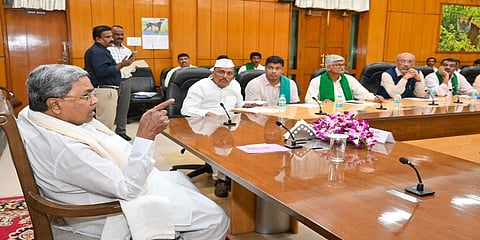 ರೈತ ನಿಯೋಗದೊಂದಿಗೆ ಸಿಎಂ ಸಿದ್ದರಾಮಯ್ಯ ಸಭೆ
