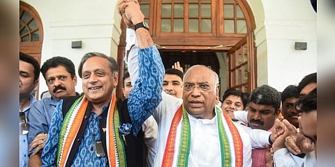 ಶಶಿ ತರೂರ್ ಮತ್ತು ಮಲ್ಲಿಕಾರ್ಜುನ ಖರ್ಗೆ