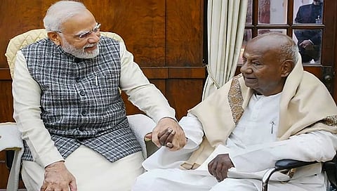 ಪ್ರಧಾನಿ ನರೇಂದ್ರ ಮೋದಿ ಮತ್ತು ದೇವೇಗೌಡ