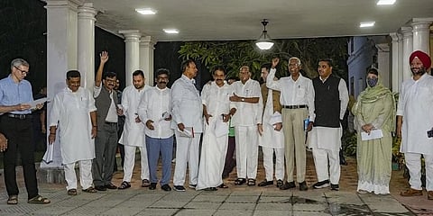 ಸಮನ್ವಯ ಸಮಿತಿ ಸಭೆಯಲ್ಲಿ ಭಾಗವಹಿಸಿದ್ದ ನಾಯಕರು