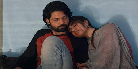 ಸಪ್ತ ಸಾಗರದಾಚೆ ಎಲ್ಲೋ ಸಿನಿಮಾದ ಸ್ಟಿಲ್