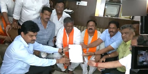 ಹುಬ್ಬಳ್ಳಿ ಈದ್ಗಾ ಮೈದಾನದಲ್ಲಿ ಗಣೇಶೋತ್ಸವಕ್ಕೆ ಅನುಮತಿ ಪತ್ರ ನೀಡಿದ ಮಹಾನಗರ ಪಾಲಿಕೆ