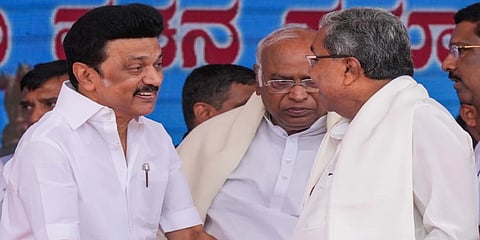ಎಂಕೆ ಸ್ಟಾಲಿನ್ - ಸಿದ್ದರಾಮಯ್ಯ
