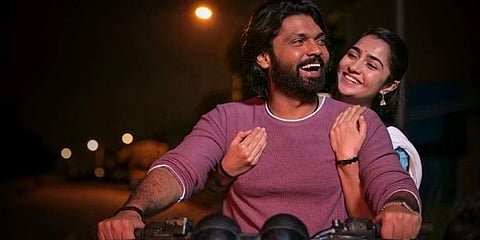ಸಪ್ತ ಸಾಗರದಾಚೆ ಎಲ್ಲೋ ಸಿನಿಮಾದ ಸ್ಟಿಲ್