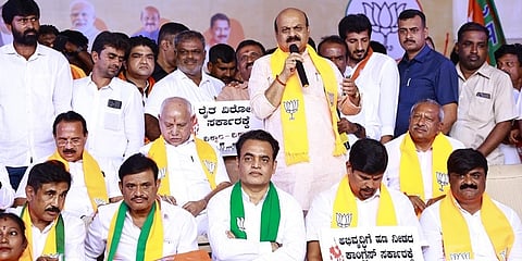 ಪ್ರತಿಭಟನೆಯಲ್ಲಿ ಬಸವರಾಜ ಬೊಮ್ಮಾಯಿ ಮತ್ತಿತರರು