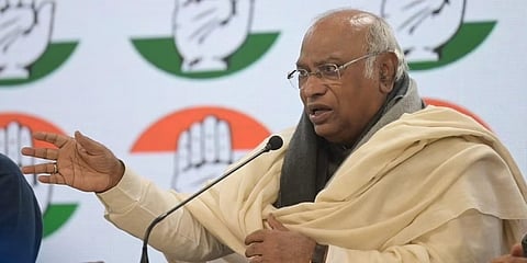 ಎಐಸಿಸಿ ಅಧ್ಯಕ್ಷ ಮಲ್ಲಿಕಾರ್ಜುನ ಖರ್ಗೆ