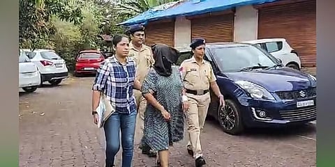 ಸುಚನಾ ಸೇಠ್ ರನ್ನು ಬಂಧಿಸಿ ಪೊಲೀಸರು ಕರೆತರುತ್ತಿರುವ ದೃಶ್ಯ