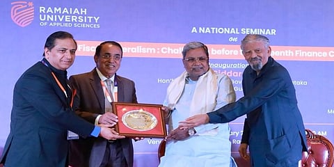 ಮುಖ್ಯಮಂತ್ರಿ ಸಿದ್ದರಾಮಯ್ಯ ಅವರು ಎಂ ಎಸ್ ರಾಮಯ್ಯ ಯೂನಿವರ್ಸಿಟಿ ವತಿಯಿಂದ ಬೆಂಗಳೂರಿನ ಖಾಸಗಿ ಹೋಟೆಲ್‌ನಲ್ಲಿ ಆಯೋಜಿಸಿದ್ದ ಕಾರ್ಯಕ್ರಮವನ್ನು ಉದ್ಘಾಟಿಸಿ  ಮಾತನಾಡಿದರು.