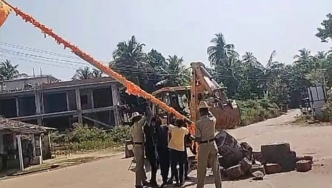 ಸಾವರ್ಕರ್ ಧ್ವಜ ಸ್ತಂಭ ತೆರವು