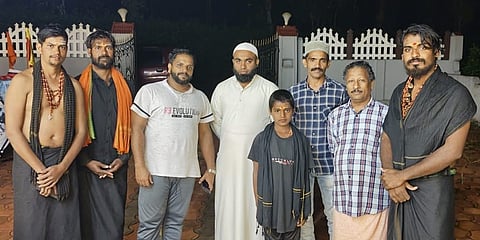 ಮಸೀದಿಯಲ್ಲಿ ಆಶ್ರಯ ಪಡೆದ ಶಬರಿಮಲೆ ಭಕ್ತರು