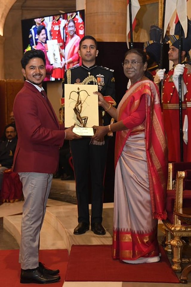 ಓಜಸ್ ಪ್ರವೀಣ್ ಡಿಯೋಟಾಲೆ (ಬಿಲ್ಲುಗಾರಿಕೆ)