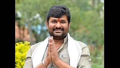 ವಿನಯ್ ಕುಲಕರ್ಣಿ