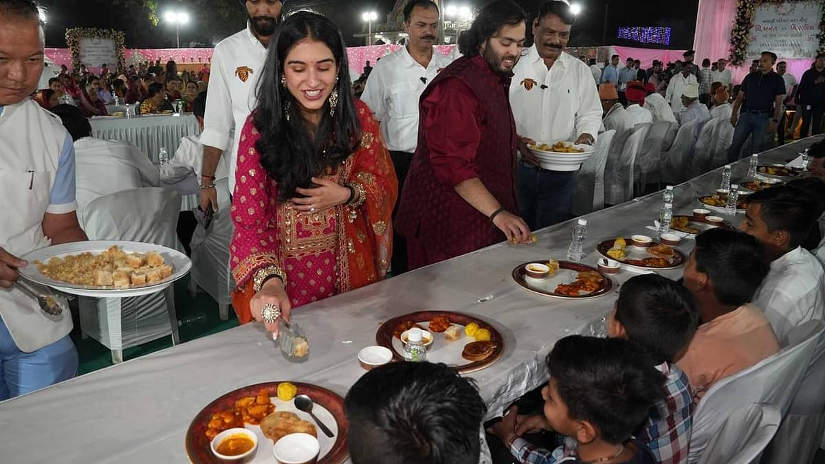 Ananth Ambani wedding-'ಅನ್ನಸೇವೆ'ಯೊಂದಿಗೆ ಅನಂತ್ ಅಂಬಾನಿ-ರಾಧಿಕಾ ಮರ್ಚೆಂಟ್ ವಿವಾಹ ಕಾರ್ಯಕ್ರಮ ಆರಂಭ