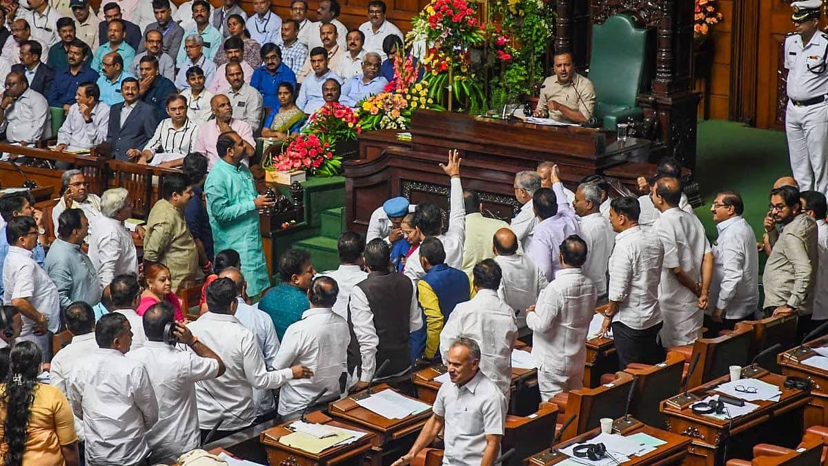 Karnataka Budget 2024: ಕೇಂದ್ರದ ವಿರುದ್ಧ ಸಿಎಂ ಸಿದ್ದರಾಮಯ್ಯ ಟೀಕೆಗೆ ಪ್ರತಿಪಕ್ಷ ಬಿಜೆಪಿ ಕಿಡಿ: ಬಜೆಟ್ ಮಂಡನೆ ವೇಳೆ ಕೋಲಾಹಲ, ಸಭಾತ್ಯಾಗ