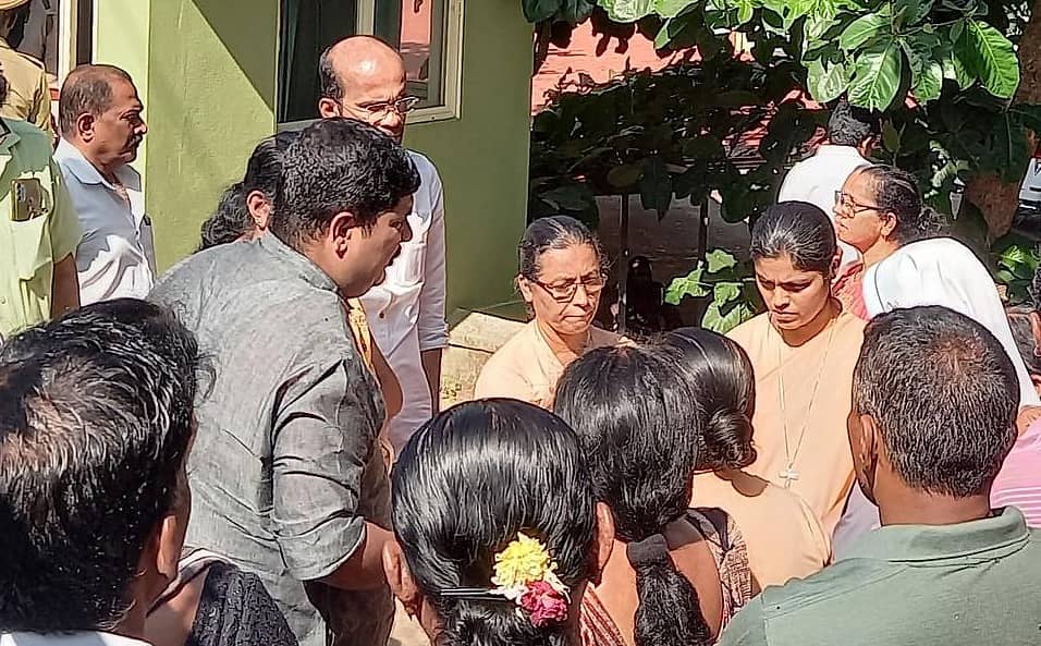 ಶ್ರೀರಾಮನಿಗೆ ಅಪಮಾನ ಮಾಡಿಲ್ಲ; ಶಿಕ್ಷಕರ ವಜಾಕ್ಕೆ ಬಿಜೆಪಿ ಶಾಸಕರು ಒತ್ತಡ ಹಾಕಿದ್ದಾರೆ: ಜೆರೋಸಾ ಶಾಲೆಯ ಆಡಳಿತ ಮಂಡಳಿ!
