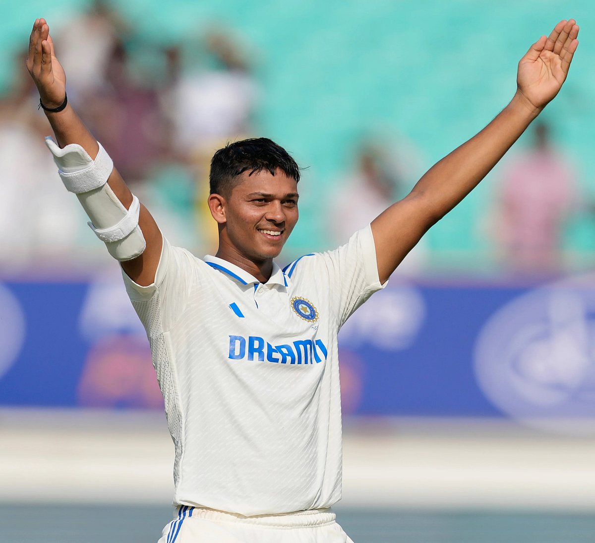 ದ್ವಿಶತಕದ ಮೂಲಕ ಇಂಗ್ಲೆಂಡ್ ನ WTC ಫೈನಲ್ ಕನಸಿಗೆ ಕೊಳ್ಳಿಯಿಟ್ಟ ಜೈಸ್ವಾಲ್!
