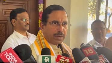 ಬಿಜೆಪಿ-ಜೆಡಿಎಸ್ ಟಿಕೆಟ್ ಹಂಚಿಕೆ ಇನ್ನೂ ಅಂತಿಮವಾಗಿಲ್ಲ, ಸುಮಲತಾ ಬಿಜೆಪಿಯಲ್ಲಿಯೇ ಇರುತ್ತಾರೆ: ಕೇಂದ್ರ ಸಚಿವ ಪ್ರಹ್ಲಾದ್ ಜೋಶಿ