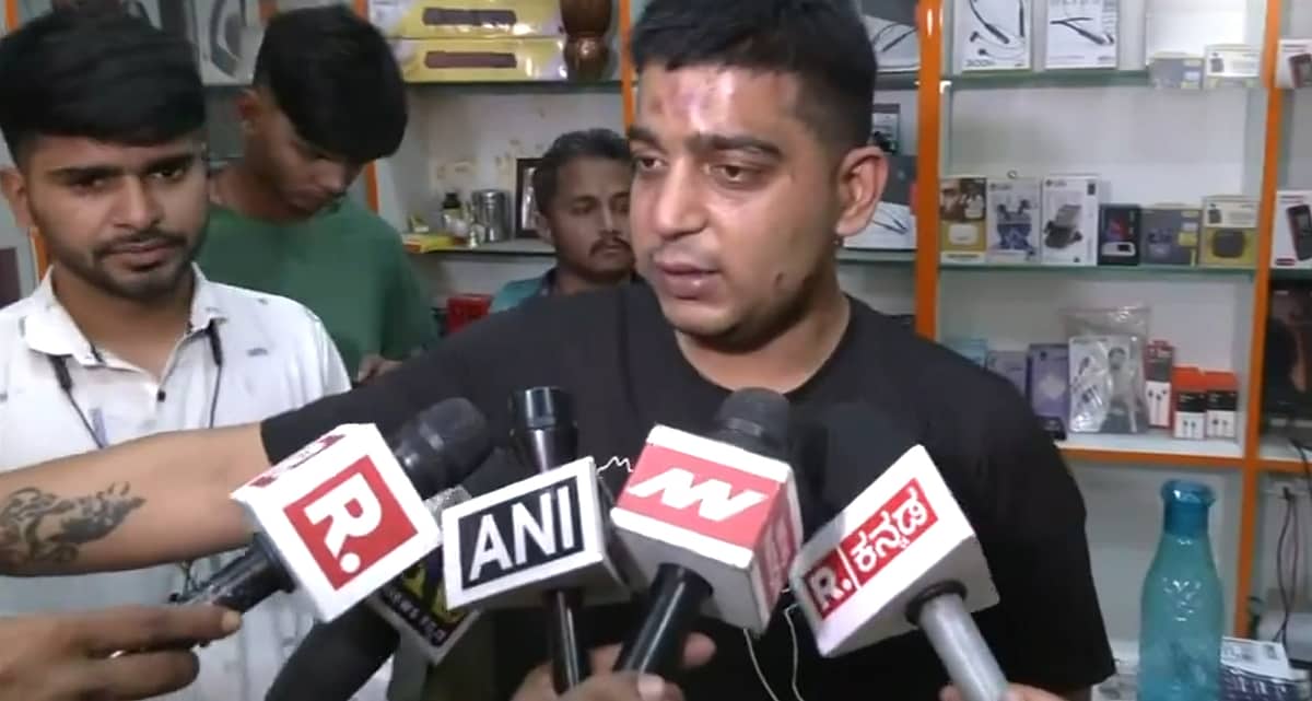 ಹನುಮಾನ್ ಚಾಲೀಸಾ ಹಾಕಿದ್ದಕ್ಕೆ ಹಲ್ಲೆ ಪ್ರಕರಣಕ್ಕೆ ತಿರುವು: ಅಂಗಡಿ ಮಾಲೀಕ ಮುಖೇಶ್ ವಿರುದ್ಧವೂ FIR ದಾಖಲು!