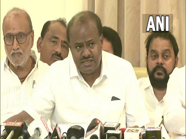 ಮುಂದಿನ ವರ್ಷ ರಾಜ್ಯ ರಾಜಕೀಯದಲ್ಲಿ 'ಸಾಕಷ್ಟು ಬದಲಾವಣೆ'; ಮುಖ್ಯಮಂತ್ರಿಯಾಗುವ ಸುಳಿವು ನೀಡಿದ ಎಚ್‌ಡಿ‌ಕೆ!