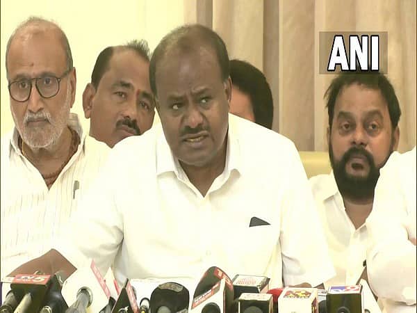 ಮುಂದಿನ ವರ್ಷ ರಾಜ್ಯ ರಾಜಕೀಯದಲ್ಲಿ 'ಸಾಕಷ್ಟು ಬದಲಾವಣೆ'; ಮುಖ್ಯಮಂತ್ರಿಯಾಗುವ ಸುಳಿವು ನೀಡಿದ ಎಚ್ಡಿಕೆ!