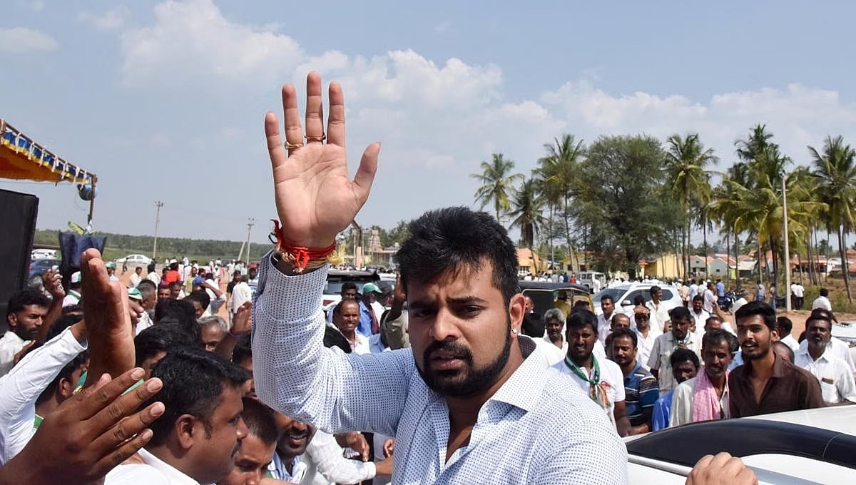ಲೋಕಸಭಾ ಚುನಾವಣೆ: ಹಾಸನ ಜೆಡಿಎಸ್ ಅಭ್ಯರ್ಥಿ ಪ್ರಜ್ವಲ್ ರೇವಣ್ಣ ಆಸ್ತಿ ಮೌಲ್ಯ ನಾಲ್ಕು ಪಟ್ಟು ಹೆಚ್ಚಳ!
