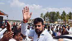 ಲೋಕಸಭಾ ಚುನಾವಣೆ: ಹಾಸನ ಜೆಡಿಎಸ್ ಅಭ್ಯರ್ಥಿ ಪ್ರಜ್ವಲ್ ರೇವಣ್ಣ ಆಸ್ತಿ ಮೌಲ್ಯ ನಾಲ್ಕು ಪಟ್ಟು ಹೆಚ್ಚಳ!
