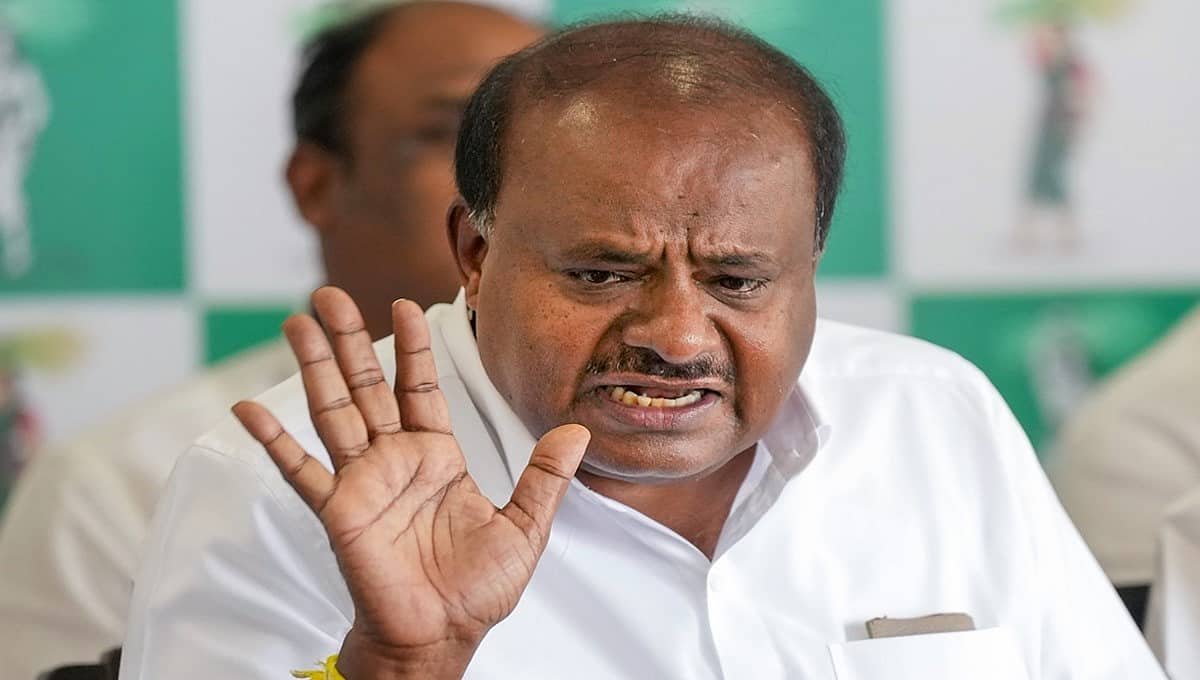 ಮಂಡ್ಯ ಸ್ಪರ್ಧೆ ಬಗ್ಗೆ ಎರಡು ದಿನಗಳಲ್ಲಿ ನಿರ್ಧಾರ, ಡಾಕ್ಟ್ರು ಸಾಯಿಬಾಬಾನಿಗೆ ಪೂಜೆ ಸಲ್ಲಿಸಿ ಬಂದು ಆಪರೇಷನ್ ಮಾಡಿದರು: ಹೆಚ್ ಡಿ ಕುಮಾರಸ್ವಾಮಿ