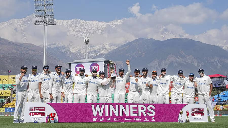 ICC Rankings: ಇಂಗ್ಲೆಂಡ್ ವಿರುದ್ಧದ ಸರಣಿ ಜಯದ ಬೆನ್ನಲ್ಲೇ ಟೆಸ್ಟ್‌ನಲ್ಲೂ ಅಗ್ರ ಸ್ಥಾನಕ್ಕೇರಿದ Rohit Sharma ಬಳಗ, ಎಲ್ಲ ಮಾದರಿಯಲ್ಲೂ ಭಾರತವೇ ನಂ.1