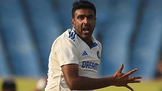 100ನೇ ಟೆಸ್ಟ್ ನಲ್ಲಿ ಅಶ್ವಿನ್ ದಾಖಲೆಗಳ ಸುರಿಮಳೆ; ಒಂದು ಬೇಡದ ದಾಖಲೆ ಸೇರಿ ಕುಂಬ್ಳೆ, ಕಪಿಲ್ ರೆಕಾರ್ಡ್ ಧೂಳಿಪಟ!