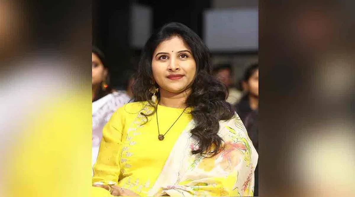 ಹೈದರಾಬಾದ್: ರಸ್ತೆ ಅಪಘಾತದಲ್ಲಿ ಖ್ಯಾತ ಗಾಯಕಿ 'ಮಂಗ್ಲಿ'ಗೆ ಗಾಯ!