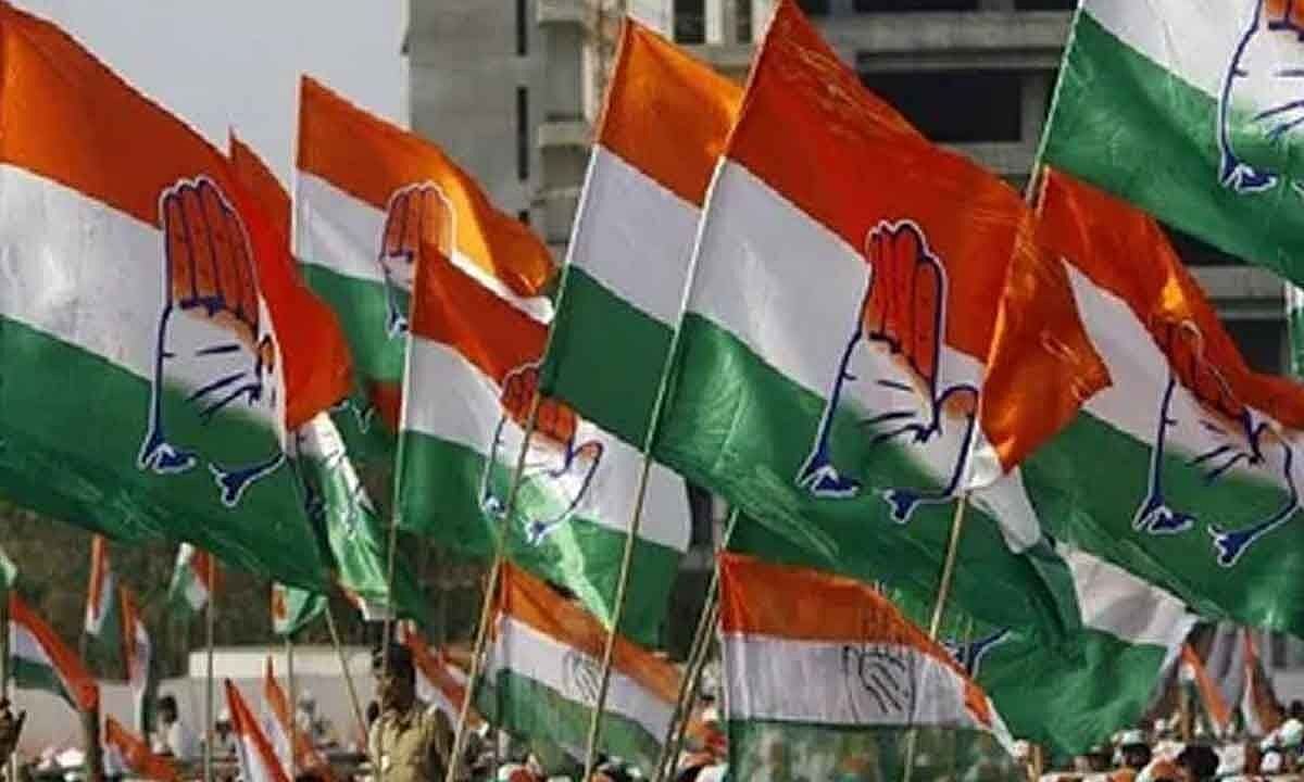 ಹಾಸನ: ಕಾಂಗ್ರೆಸ್ ಕಾರ್ಯಕರ್ತರ ಸಭೆಯಲ್ಲಿ ಗೊಂದಲ, ಕೋಲಾಹಲ!