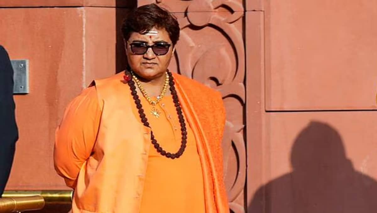 ಮಾಲೆಗಾಂವ್ ಸ್ಫೋಟ: ಬಿಜೆಪಿ ಸಂಸದೆ ಪ್ರಜ್ಞಾ ಸಿಂಗ್ ಠಾಕೂರ್ ವಿರುದ್ಧ ವಿಶೇಷ ನ್ಯಾಯಾಲಯ ವಾರಂಟ್ ಜಾರಿ