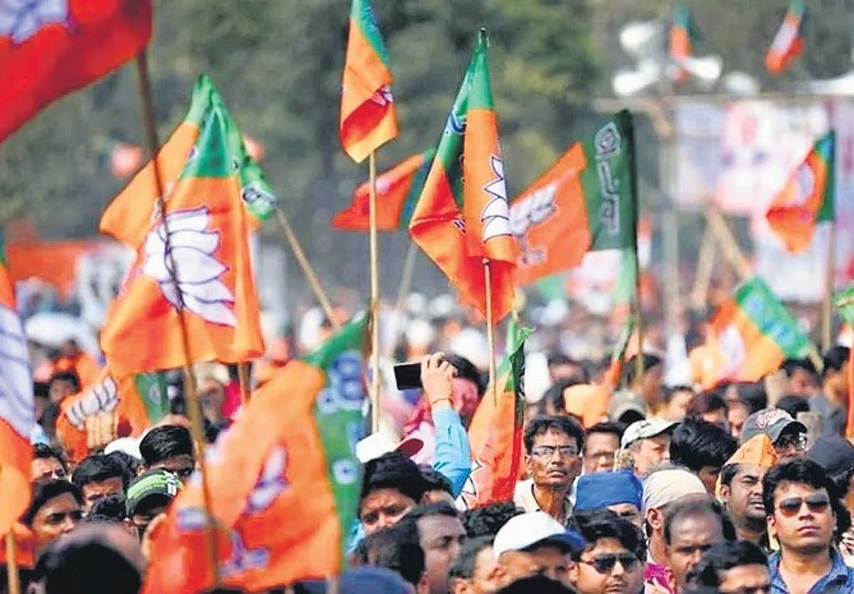 'ಟ್ರೋಲ್ ಮಿನಿಸ್ಟರ್' ಪ್ರಿಯಾಂಕ್ ಖರ್ಗೆ ಉಸ್ತುವಾರಿ ಅವಧಿಯಲ್ಲಿ ಕೊಲೆ ಸುಲಿಗೆಗಳದ್ದೇ ದರ್ಬಾರು: ಬಿಜೆಪಿ ಟೀಕೆ