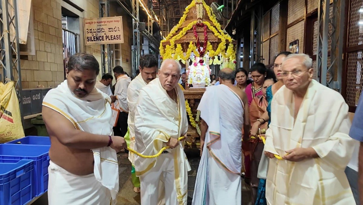 ಹೊರನಾಡು ಅನ್ನಪೂರ್ಣೇಶ್ವರಿ ದೇವಸ್ಥಾನದಲ್ಲಿ ಯಡಿಯೂರಪ್ಪ ಕುಟುಂಬ ನವ ಚಂಡಿಕಾ ಯಾಗ!