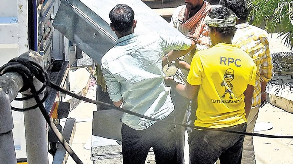 ಬಿರು ಬಿಸಿಲಿನಲ್ಲಿ ಚುನಾವಣೆ: 3ನೇ ಹಂತದ ಮತದಾನ ಪ್ರಕ್ರಿಯೆಗೆ ಸಜ್ಜಾಗುತ್ತಿರುವ ಉತ್ತರ ಕರ್ನಾಟಕ