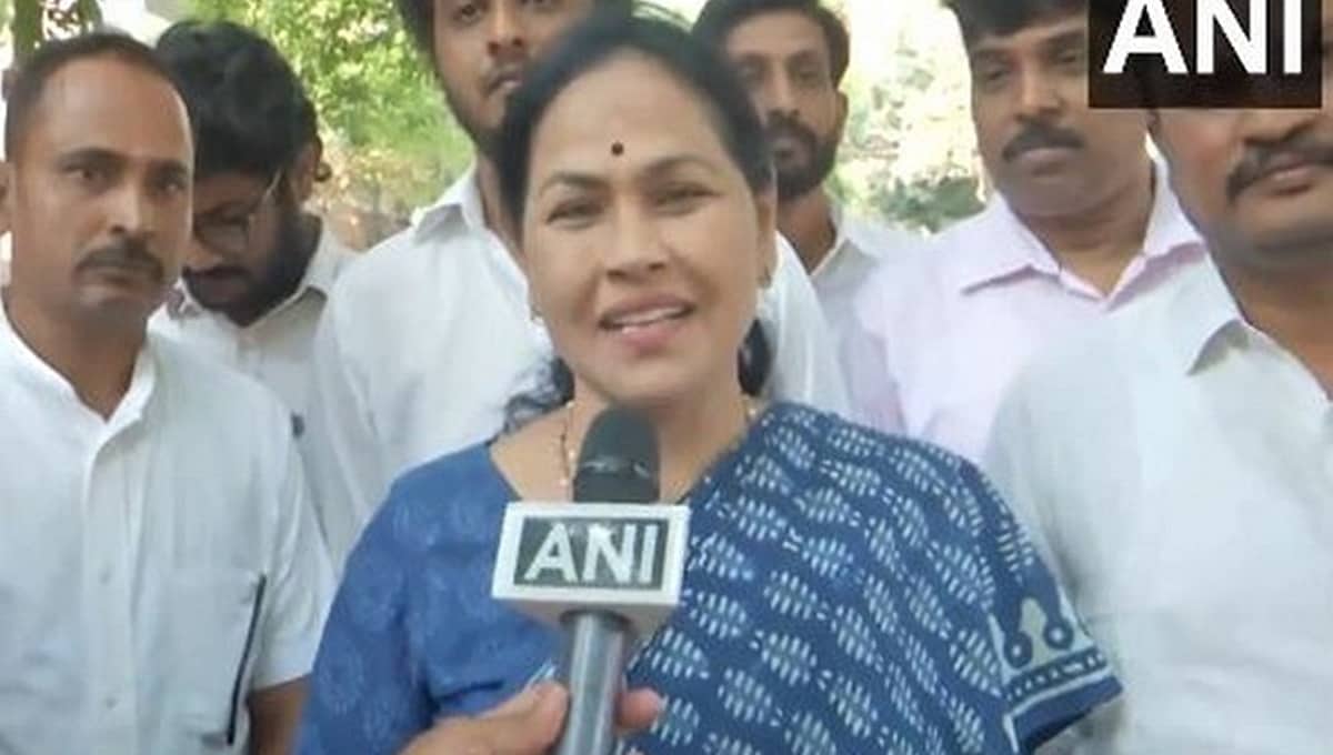 ಸಿಎಂ ಸಿದ್ದರಾಮಯ್ಯ ಹತಾಶರಾಗಿ ಪ್ರಧಾನಿ ಮೋದಿ ವಿರುದ್ಧ ಟೀಕೆ: ಕೇಂದ್ರ ಸಚಿವೆ ಶೋಭಾ ಕರಂದ್ಲಾಜೆ