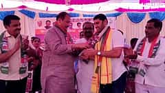 ಬಿಜೆಪಿ ಶಾಸಕ ಶಿವರಾಂ ಹೆಬ್ಬಾರ್ ಪುತ್ರ ವಿವೇಕ್ ಹೆಬ್ಬಾರ್ ಕಾಂಗ್ರೆಸ್ ಸೇರ್ಪಡೆ