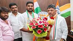 ರಾಜಕೀಯ ಭವಿಷ್ಯದ ಅನಿಶ್ಚಿತತೆ: ಶ್ರೀನಿವಾಸ್ ಪ್ರಸಾದ್ ಅಳಿಯ, ಬೆಂಬಲಿಗರು ಬಿಜೆಪಿಗೆ ಗುಡ್ ಬೈ; ಕಾಂಗ್ರೆಸ್ ಸೇರ್ಪಡೆ!