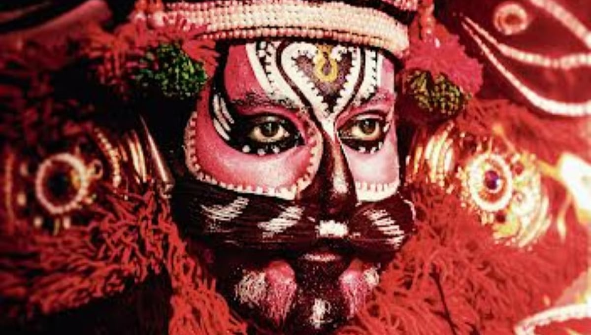 ಕರಾವಳಿ ಚಿತ್ರದ ಪೋಸ್ಟರ್ ಬಿಡುಗಡೆ; ಯಕ್ಷಗಾನ ಕಲಾವಿದನಾಗಿ ನಟ ಪ್ರಜ್ವಲ್ ದೇವರಾಜ್ ಪಾತ್ರ!