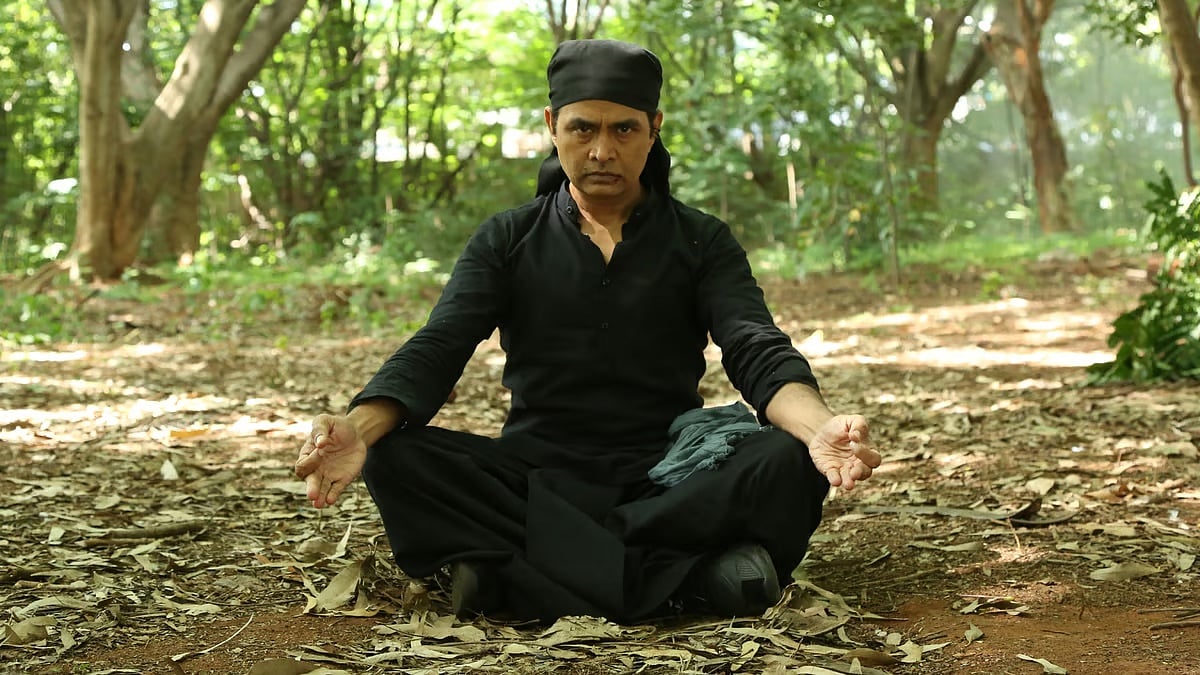 ಅವತಾರ ಪುರುಷ-2 ಚಿತ್ರ ವಿಮರ್ಶೆ: ಹಾರರ್ ಕಥೆಯಲ್ಲಿ ನೋ ಲಾಜಿಕ್- ಓನ್ಲಿ ಮ್ಯಾಜಿಕ್; ವಾಮಾಚಾರವೇ ಹೈಲೈಟ್- ಪ್ರೇಕ್ಷಕ ಪ್ರಭುವಿನದ್ದು 'ತ್ರಿಶಂಕು' ಸ್ಥಿತಿ!