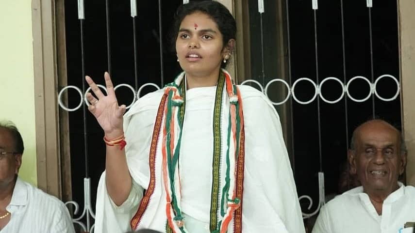 Samyuktha Patil: ಬಾಗಲಕೋಟೆ ಕಾಂಗ್ರೆಸ್ ಅಭ್ಯರ್ಥಿಗೆ ಬಿಗ್ ಶಾಕ್, ಸೋದರ ಹರ್ಷಗೌಡ ಪಾಟೀಲ್ ಬಿಜೆಪಿ ಸೇರ್ಪಡೆ; ತಣಿಯದ ವೀಣಾ ಮುನಿಸು!