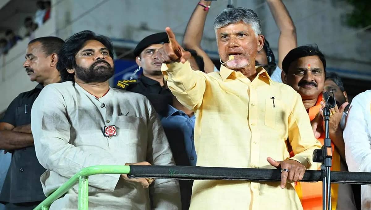 ಸಿಎಂ ಜಗನ್ ಮೇಲೆ ಹಲ್ಲೆ ಪ್ರಕರಣ: ನಾಯ್ಡು, ಪವನ್ ಕಲ್ಯಾಣ್ ವಿರುದ್ಧ YSRP ದೂರು