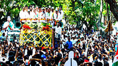 ಮಂಡ್ಯ ಜನ ಹೊರಗಿನವರಿಗೆ ತಮ್ಮ ಸ್ಥಾನ, ಸ್ವಾಭಿಮಾನ ಬಿಟ್ಟುಕೊಟ್ಟಿಲ್ಲ, ಟೂರಿಂಗ್ ಟಾಕೀಸ್ ರಾಜಕಾರಣ ಇಲ್ಲಿ ನಡೆಯಲ್ಲ: ಡಿಕೆ ಶಿವಕುಮಾರ್