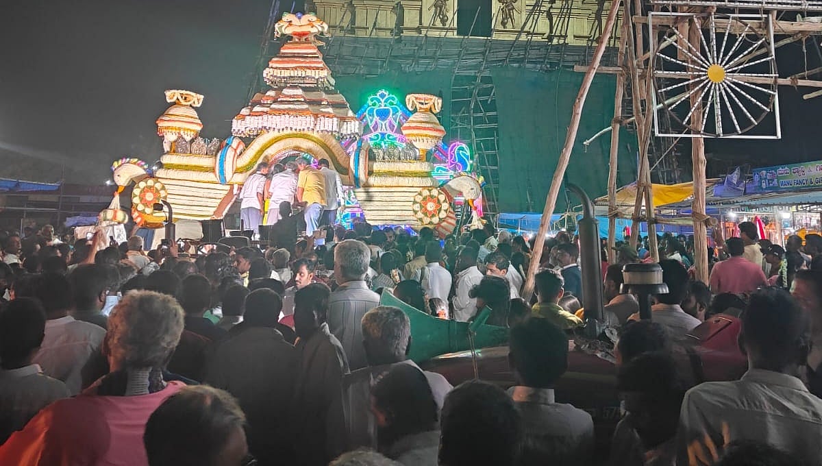 ಮಾಲೂರು: ಚಿಕ್ಕ ತಿರುಪತಿ ಬ್ರಹ್ಮೋತ್ಸವ; ವೈಭವ ಕಣ್ತುಂಬಿಕೊಂಡ ಲಕ್ಷಾಂತರ ಭಕ್ತರು