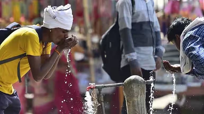 ದೇಶದಲ್ಲಿ ತಾಪಮಾನ ಹೆಚ್ಚಳ: ಬಿಸಿಲ ಶಾಖದಿಂದ ತಪ್ಪಿಸಿಕೊಳ್ಳಲು ನಾಲ್ಕು ಪ್ರಮುಖ ಅಂಶಗಳ ಮಾರ್ಗಸೂಚಿ ಪ್ರಕಟ