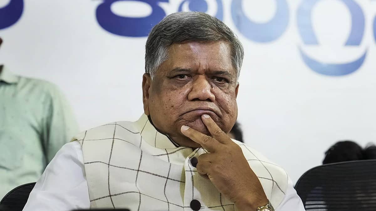 ಗ್ಯಾರಂಟಿ ಯೋಜನೆಗಳಿಗಾಗಿ ರಾಜ್ಯದ ಬೊಕ್ಕಸ ಖಾಲಿ: ಸಂಸದ ಜಗದೀಶ್ ಶೆಟ್ಟರ್ ವ್ಯಂಗ್ಯ